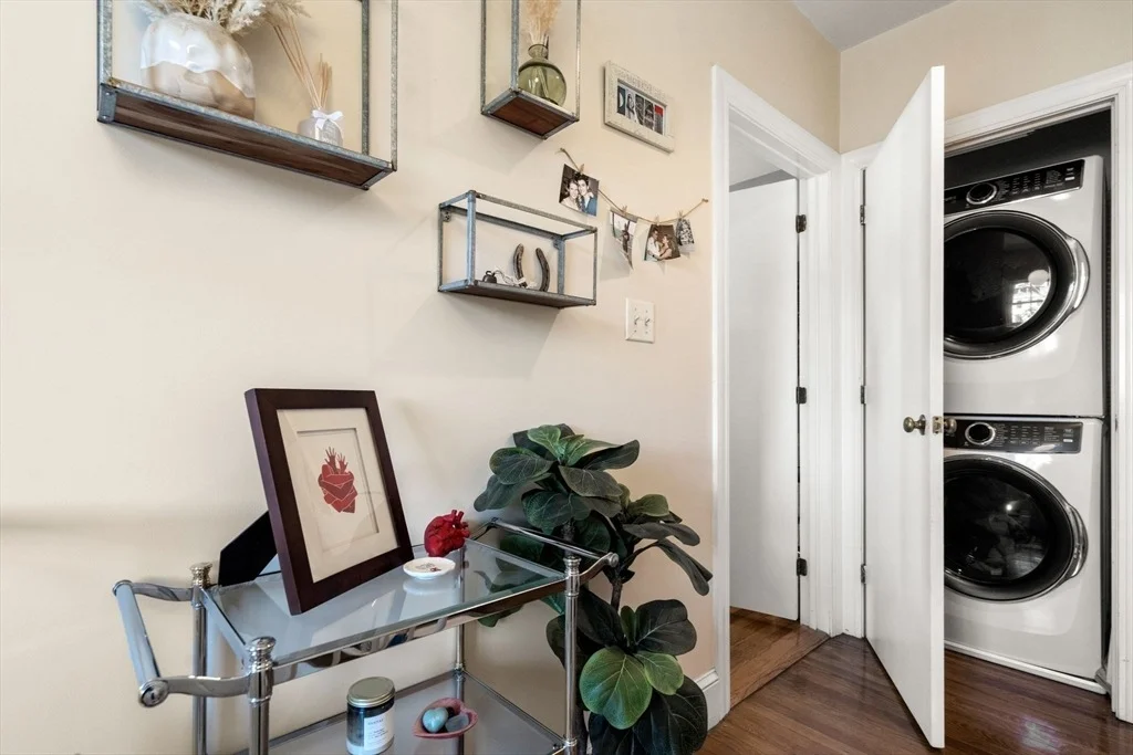 Photo of Unit 2 at 1 Regent Circle
