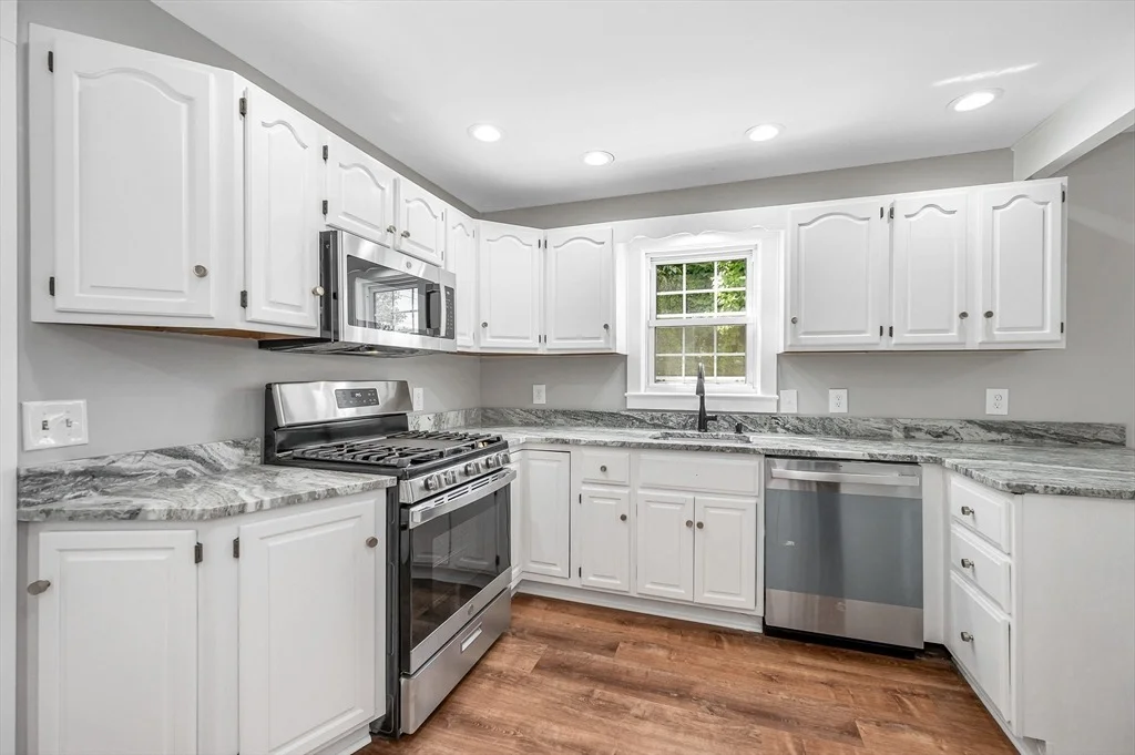 Photo of 15 Junior Avenue