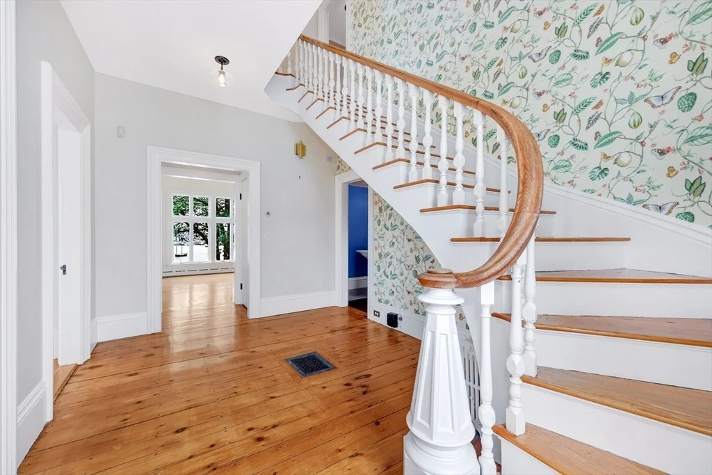 Photo of 2 Clarendon St