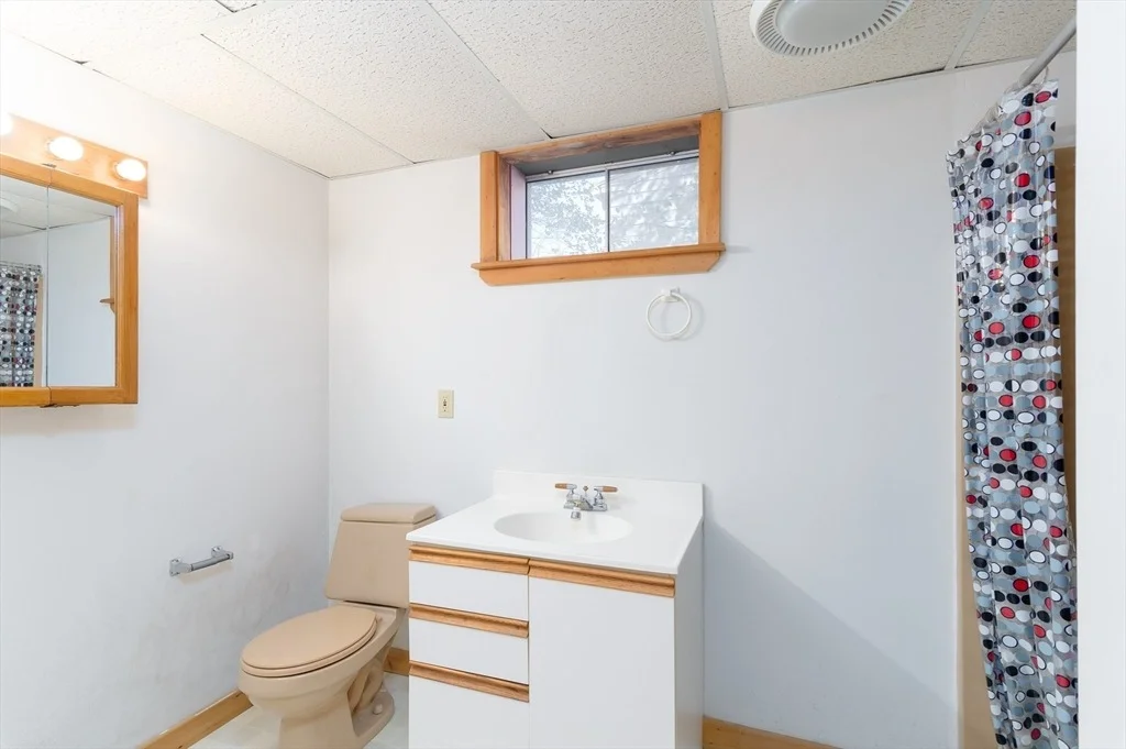 Photo of 602-1 Burncoat Street