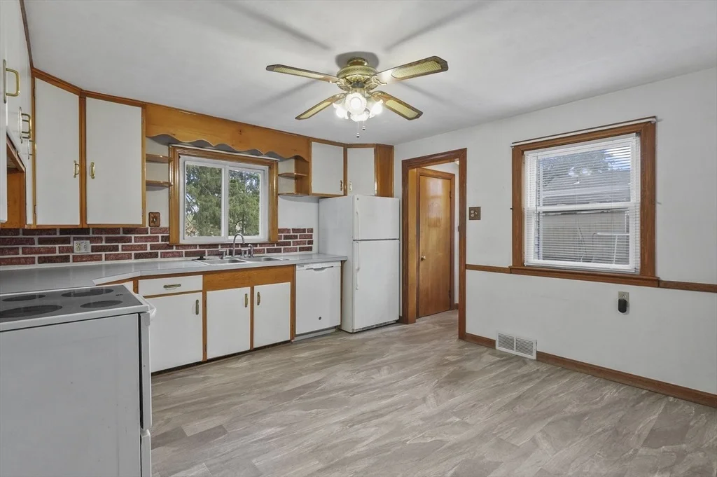 Photo of 6 Renaud Drive