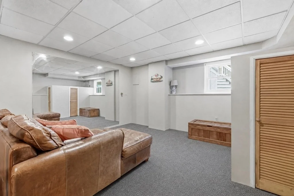 Photo of 25 Towpath Dr