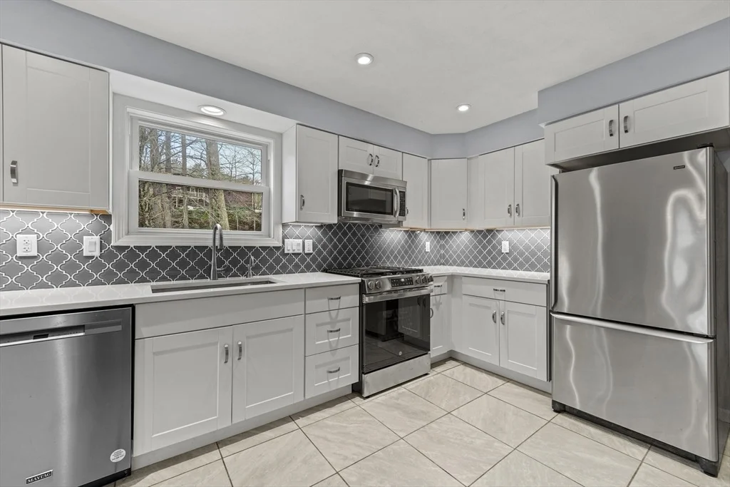 Photo of 9 Thaddeus Mason Road