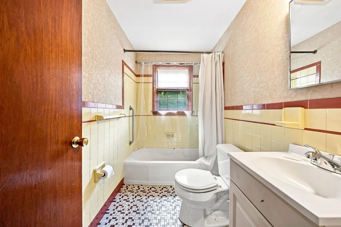 Photo of 125 Whitehall St