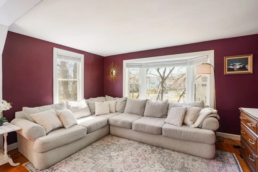 Photo of 37 Violet Ave