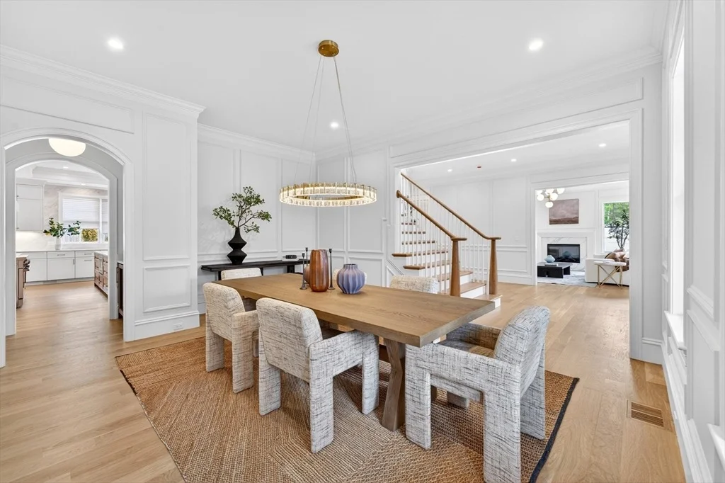 Photo of 8 Crestview Road