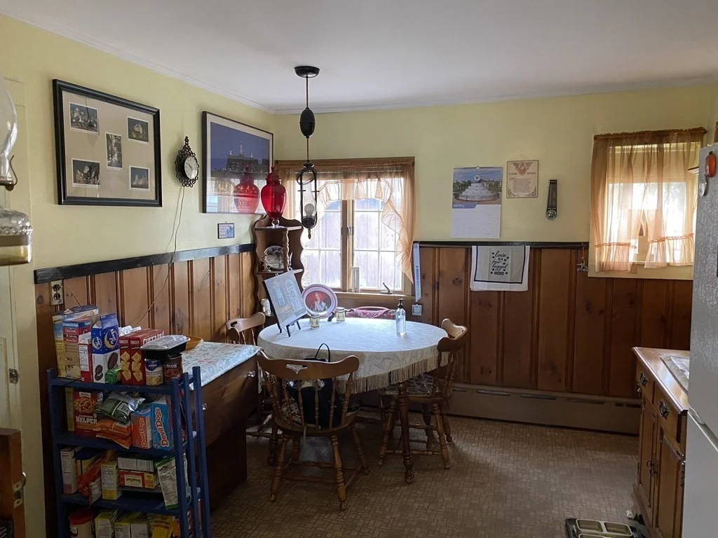 Photo of 1150 Granby Rd