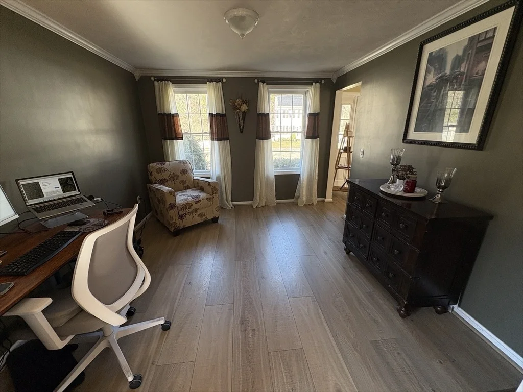Photo of 42 Deertrack Drive