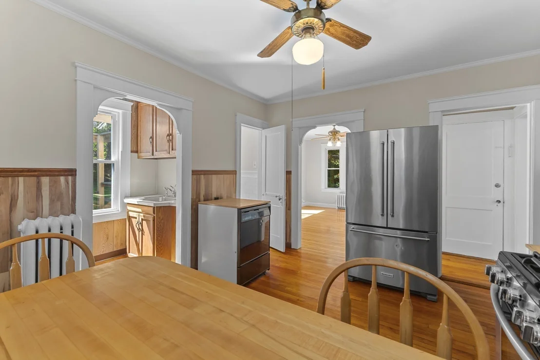 Photo of 33 Clearview Ave