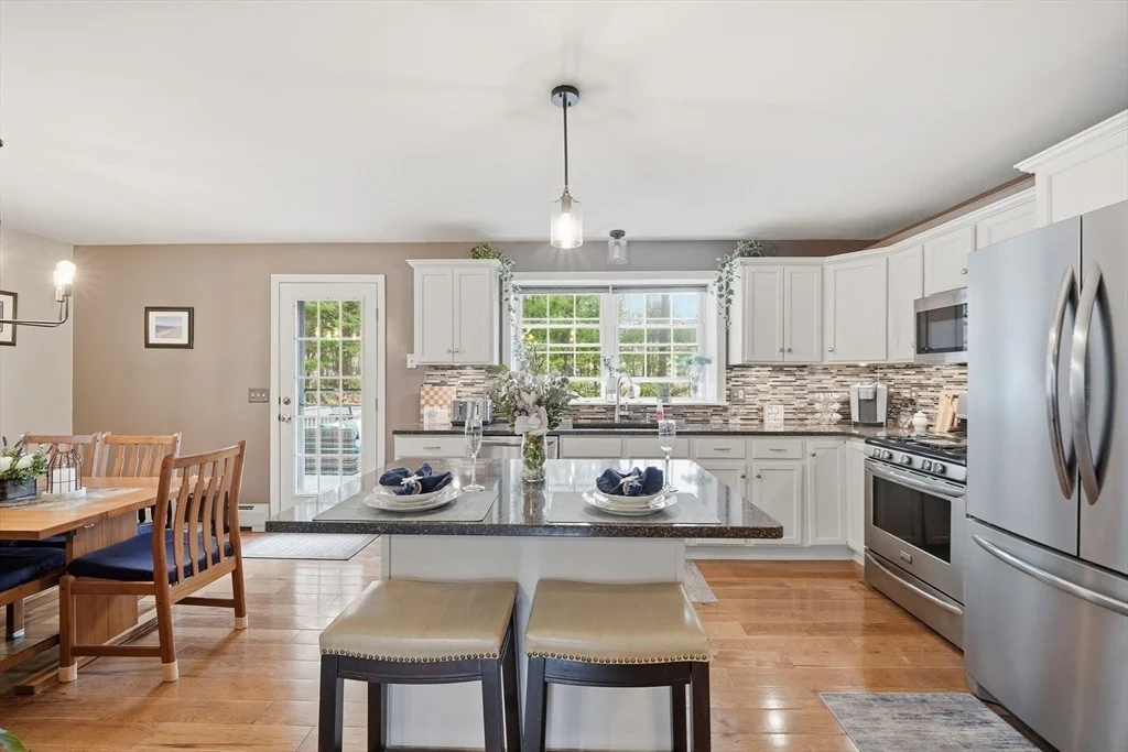 Photo of 7 Hillside Meadows Dr