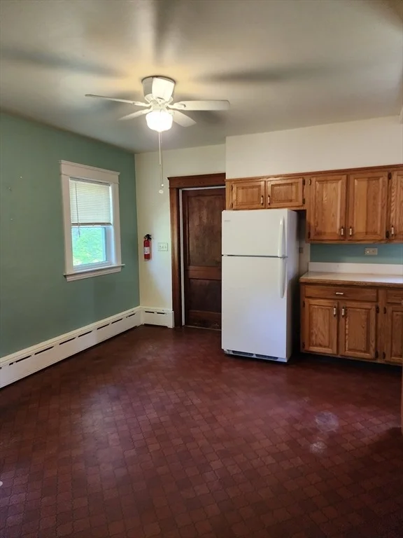 Photo of 72 W Main St