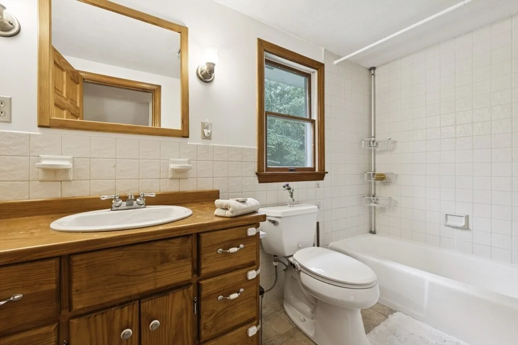 Photo of 412 Andover St