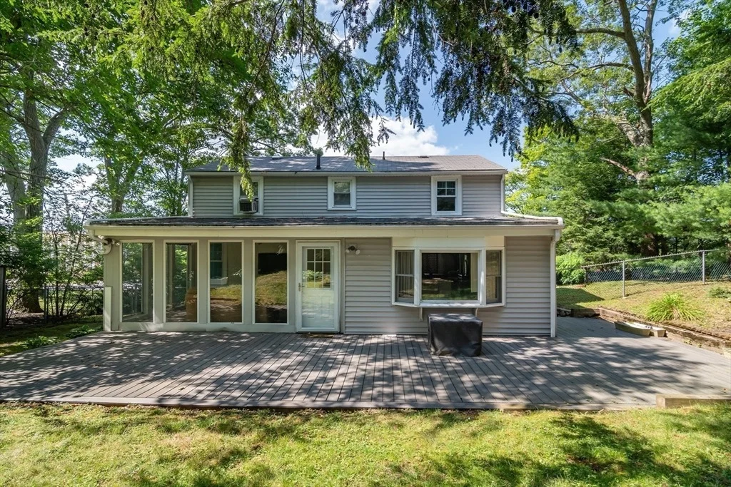 Photo of 163 Whiting Avenue