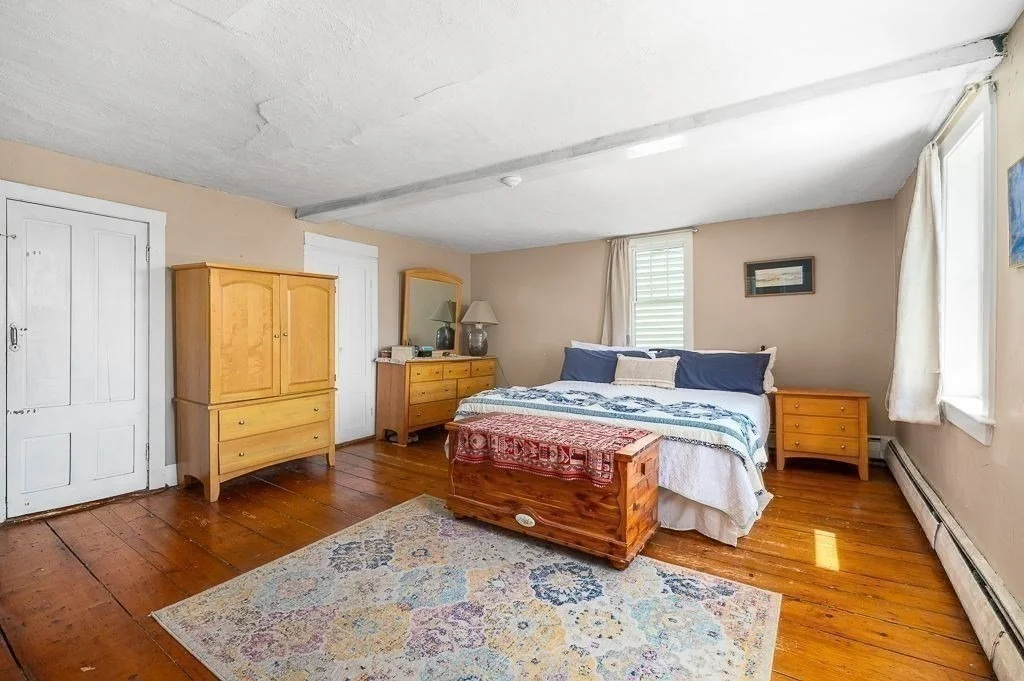 Photo of 205 Western Avenue