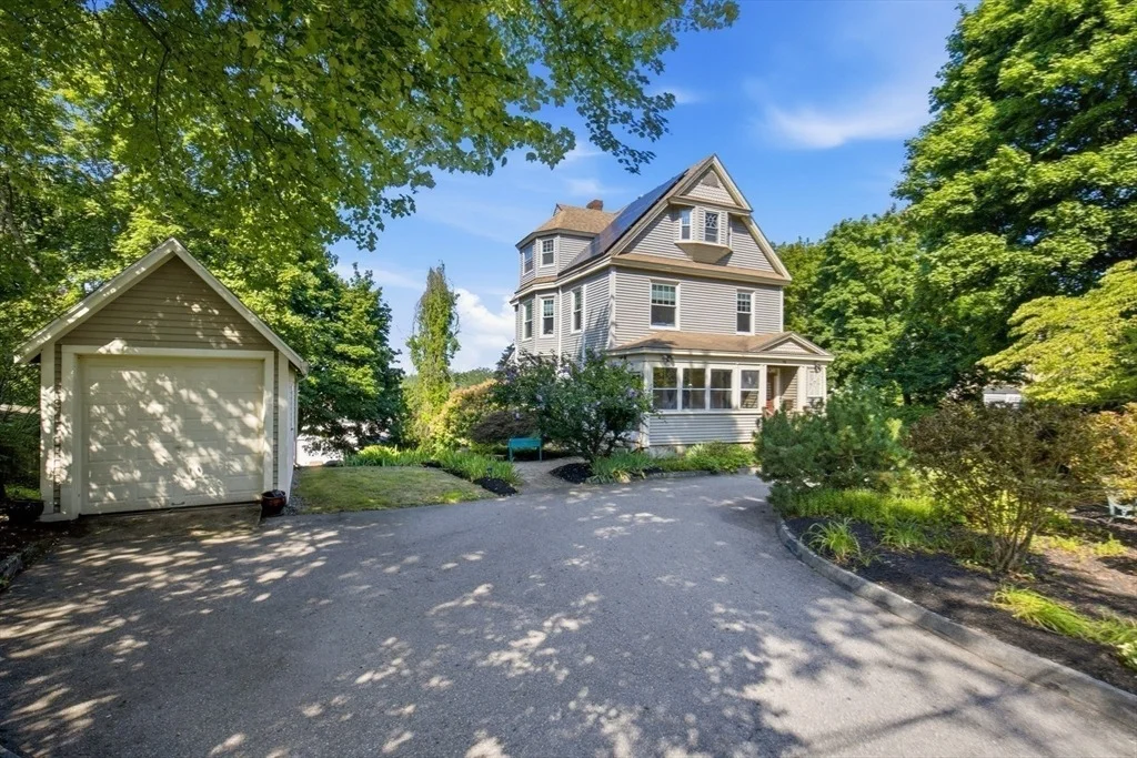 Photo of 70 Park Avenue