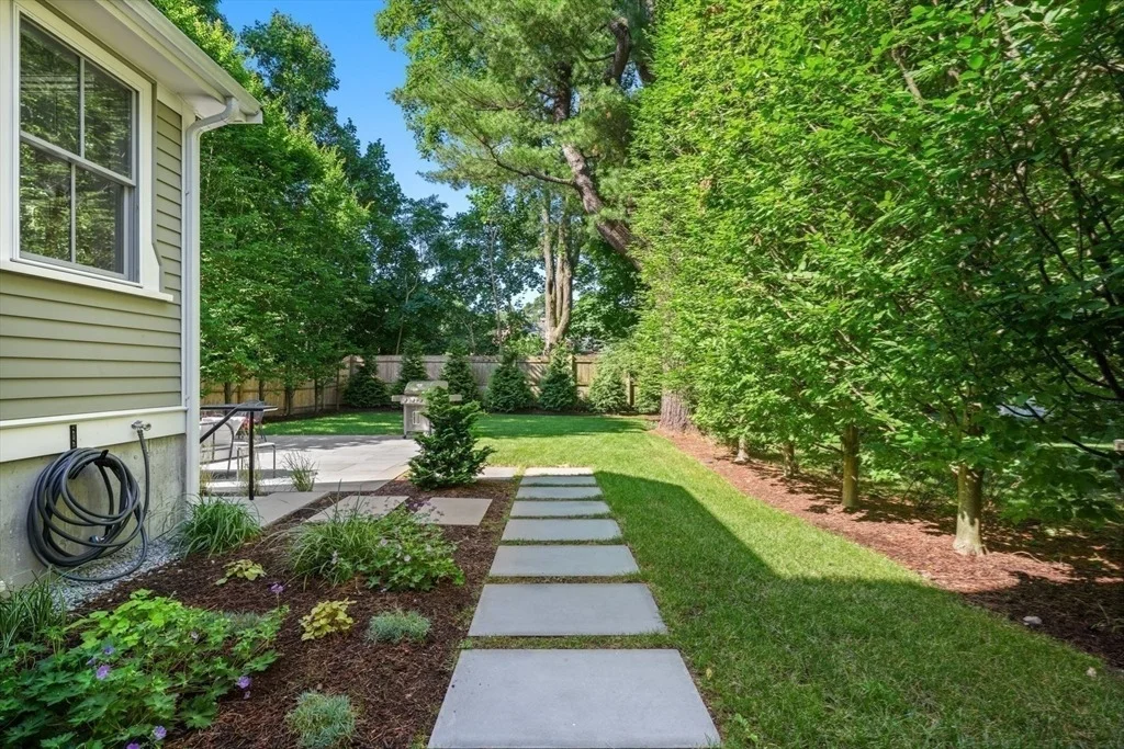 Photo of 46 Central St