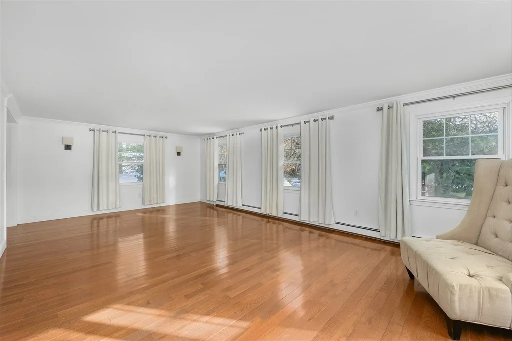 Photo of 103 Pine Tree Dr