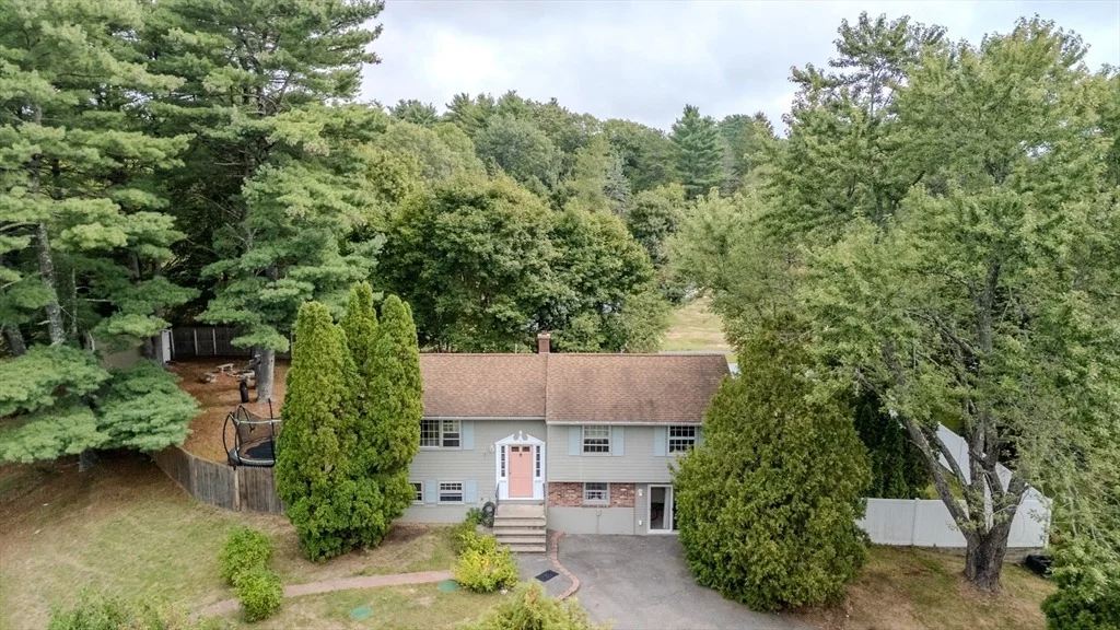 Photo of 1 Howe St