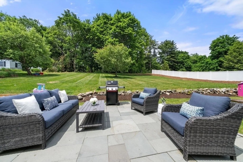 Photo of 37 Salisbury Dr