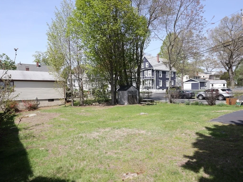 Photo of 433 Central Street