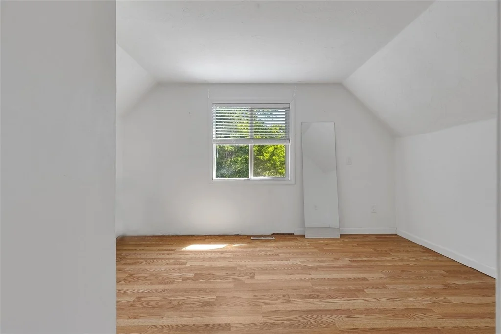 Photo of 42 Beechwood Dr