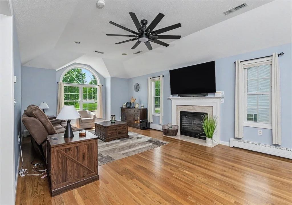 Photo of 72 Heritage Rd