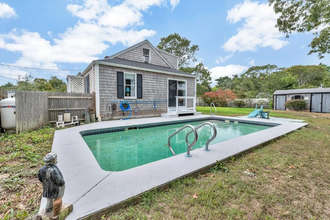 Photo of 7 Queens Bay Ln