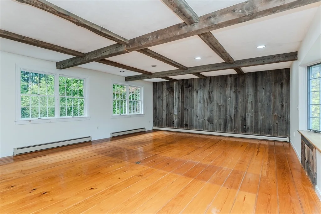 Photo of 7 Roosevelt St