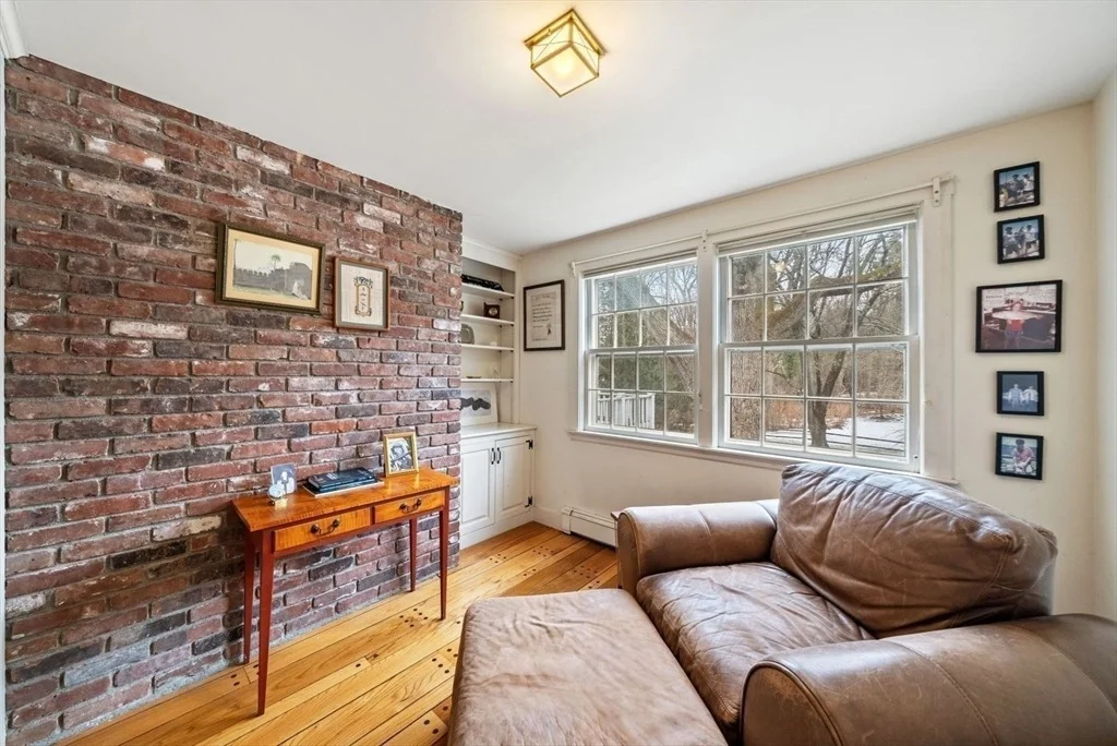 Photo of 74 Chestnut St