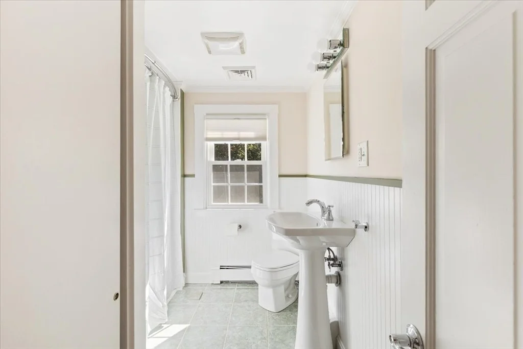 Photo of 16 Indian Ln