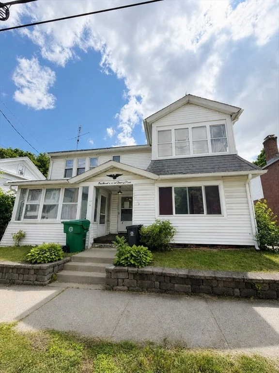 Photo of 123 Grape St