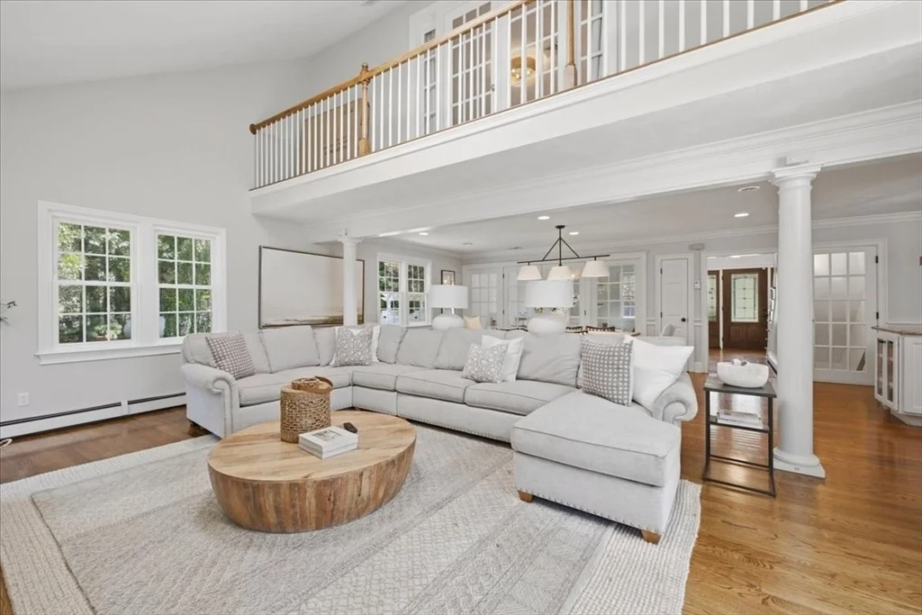 Photo of 37 Fox Den Rd