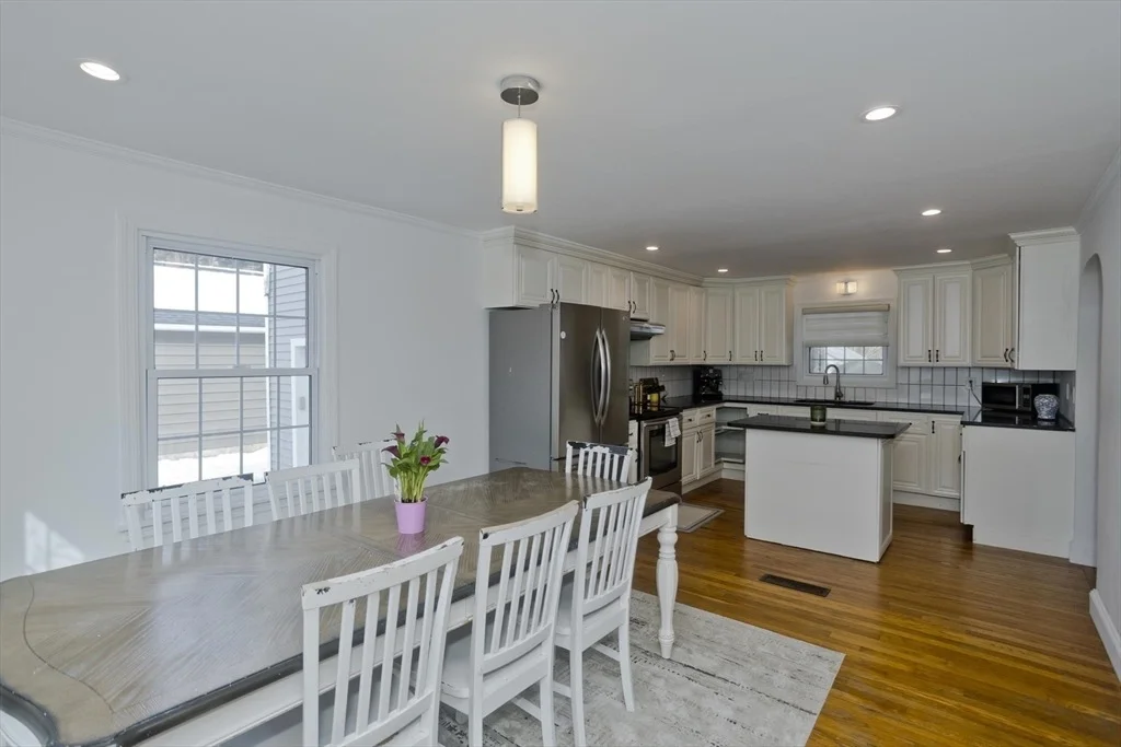 Photo of 16 Squawfield Rd