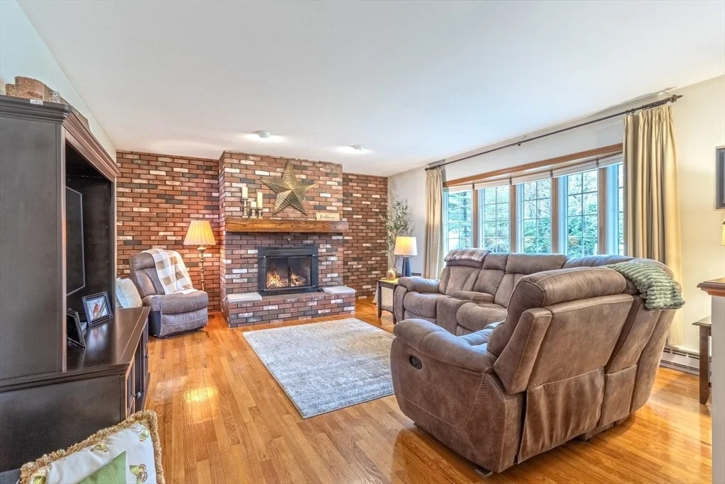Photo of 25 Pinecrest Circle
