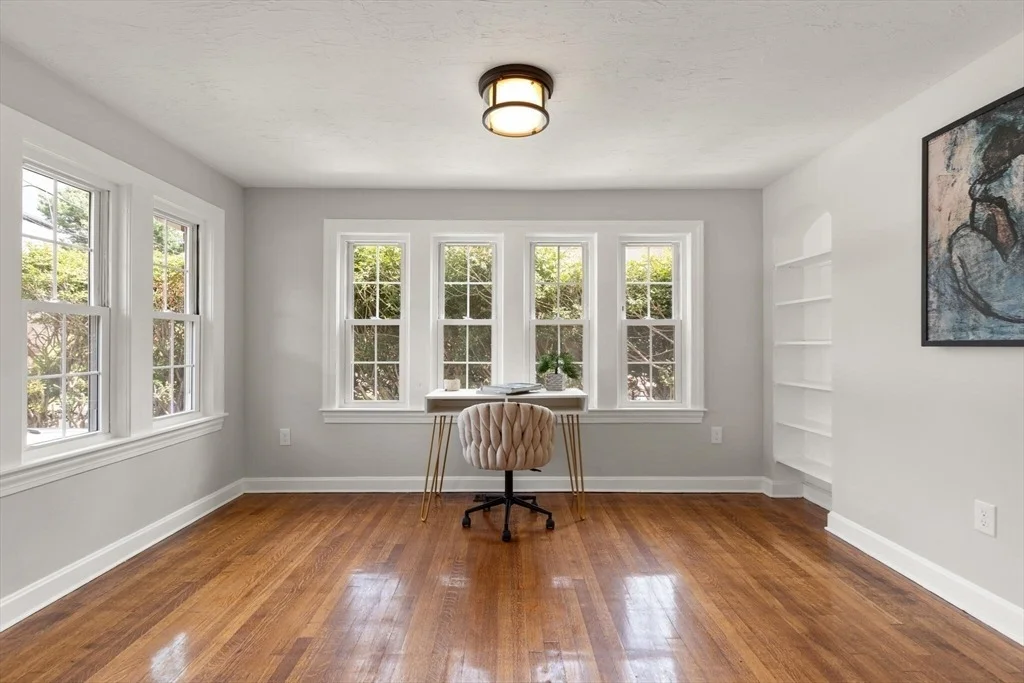 Photo of 129 Maple Ave