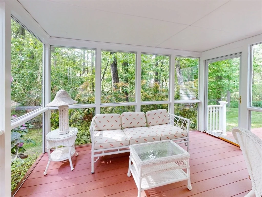 Photo of 13 Garry Dr