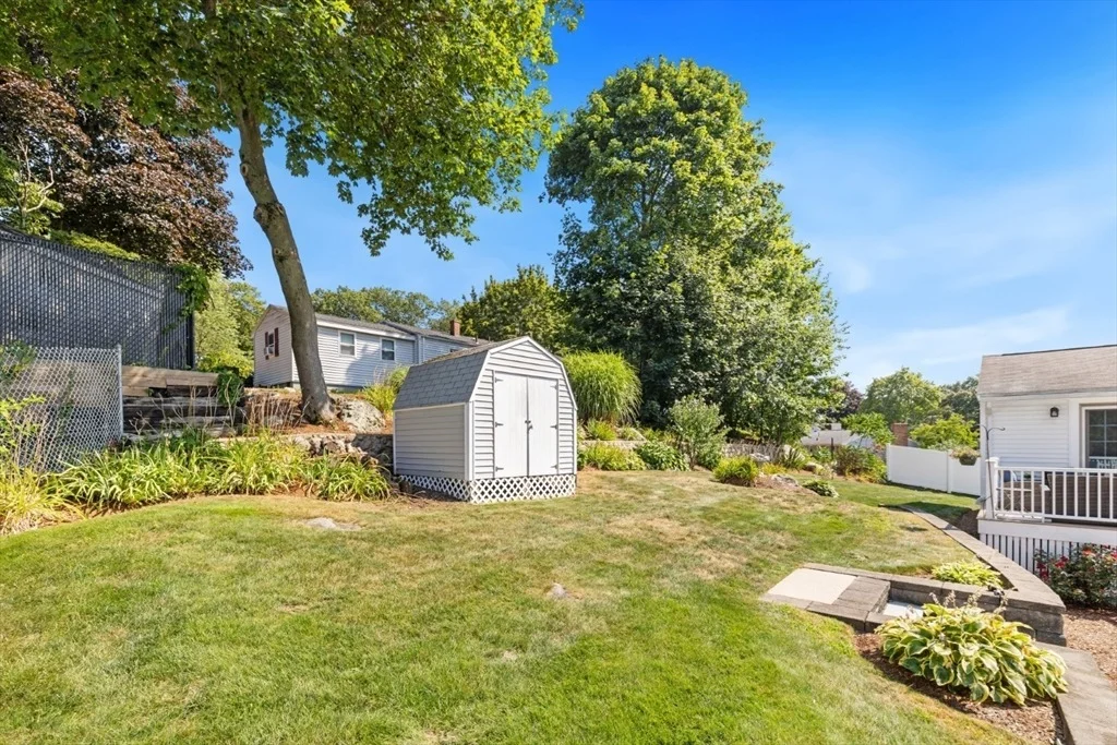 Photo of 44 Blueridge Ave