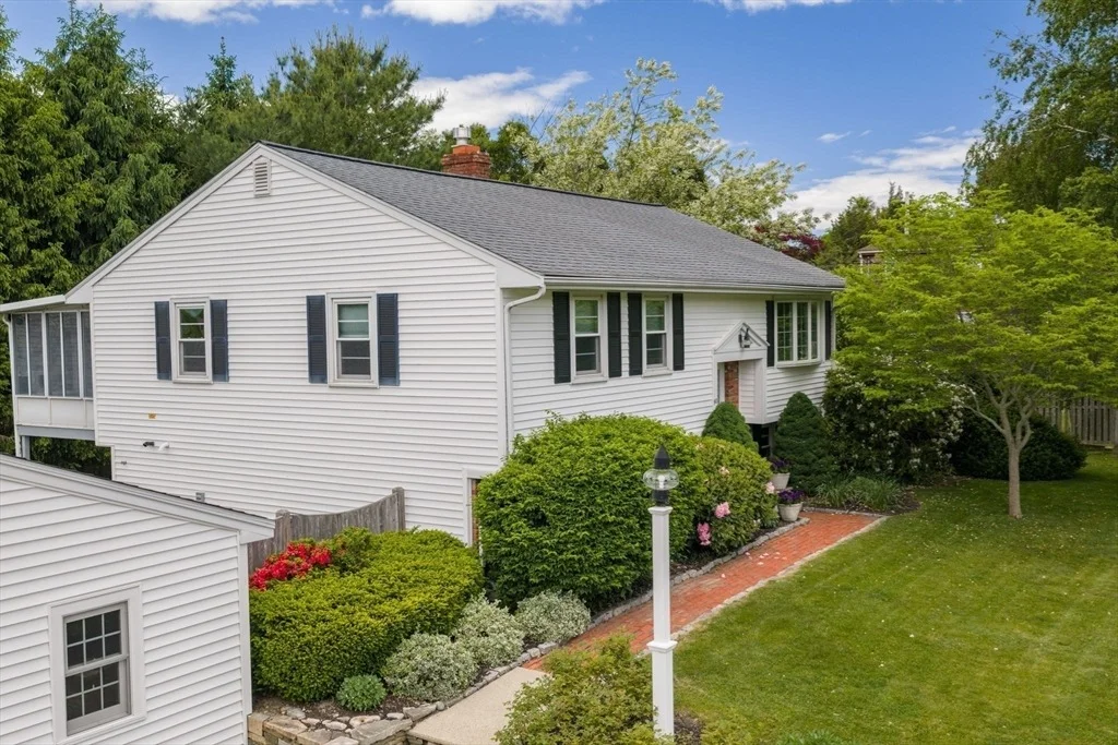 Photo of 90 Holly Rd