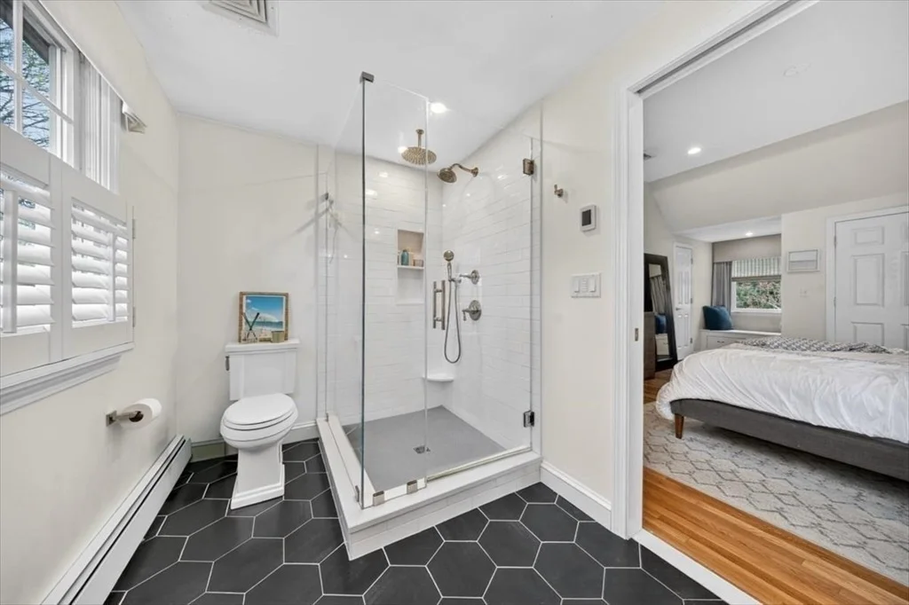 Photo of 18 Crowes Ln