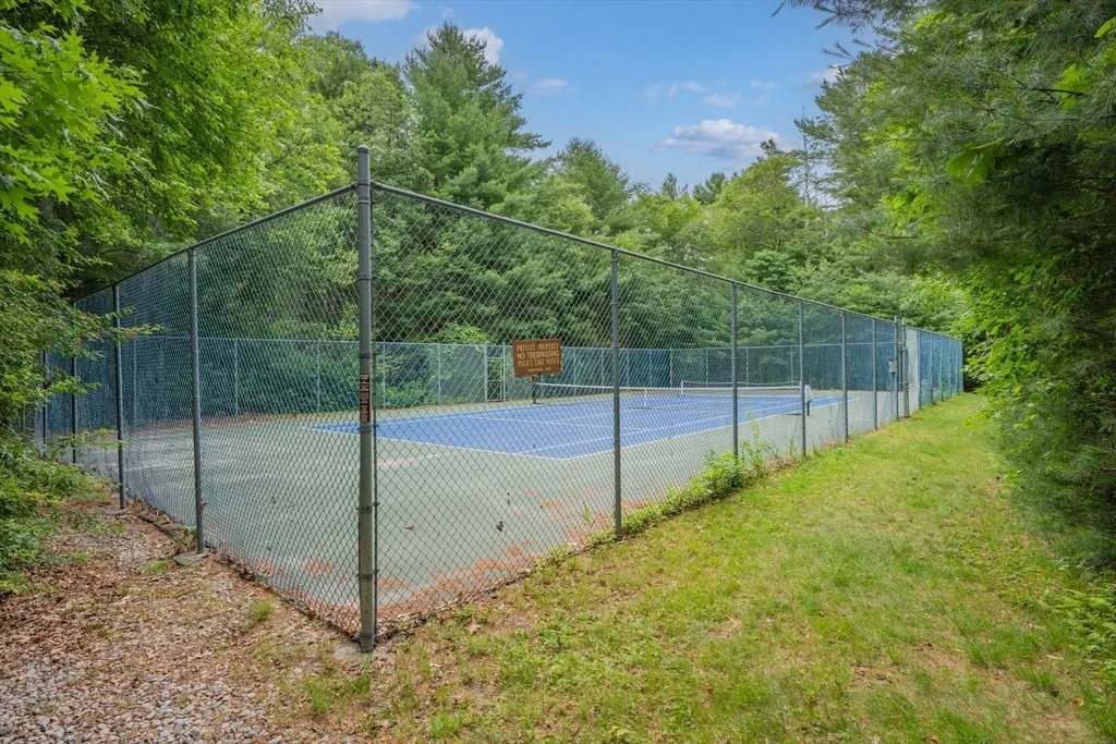 Photo of 7 Barnside Ln