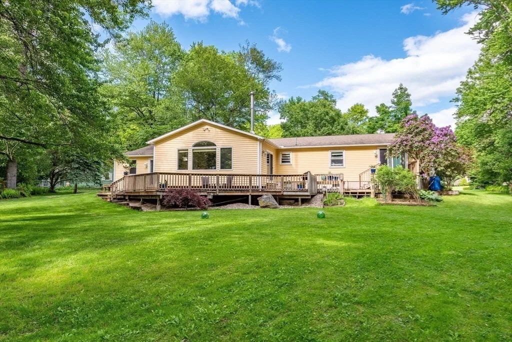 Photo of 54 Deepwoods Dr