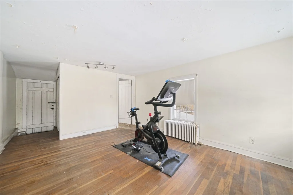 Photo of 9 Barnes Rd