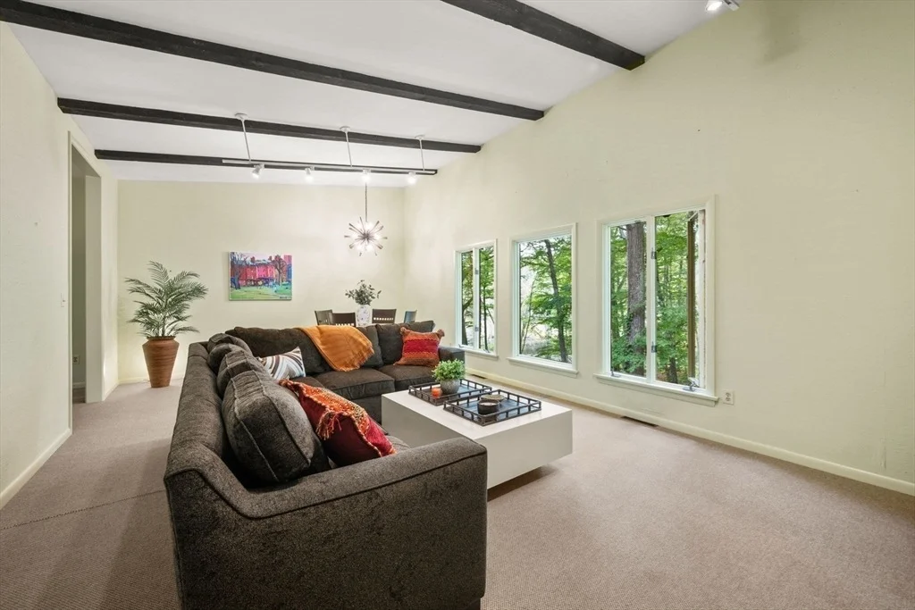 Photo of 23 Indian Ridge Road