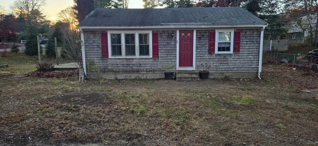 Photo of 5 Huckleberry Ln