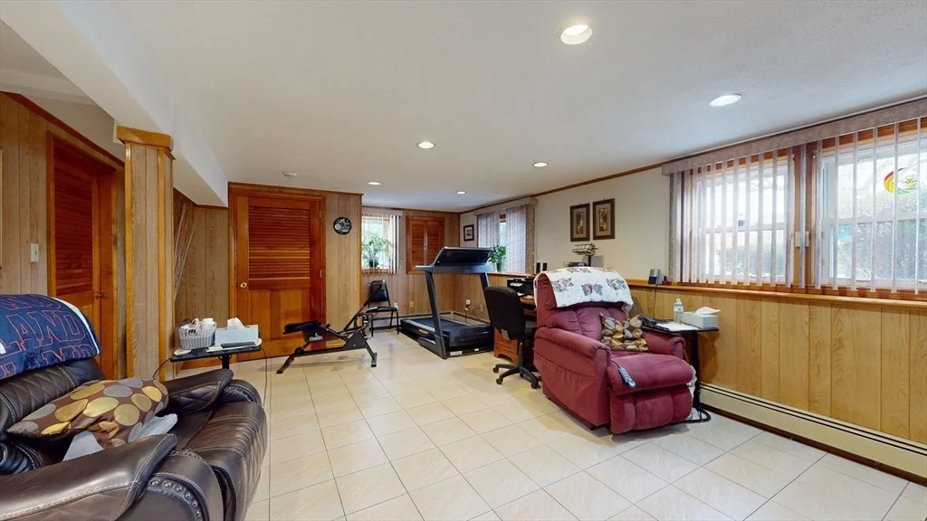 Photo of 6 Randall Dr.