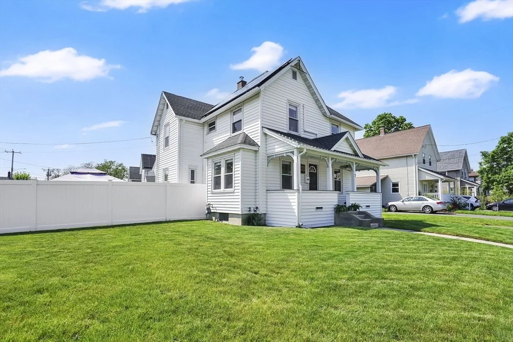 Photo of 7 Maple St