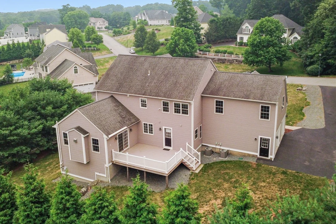 Photo of 14 Longbrook Dr