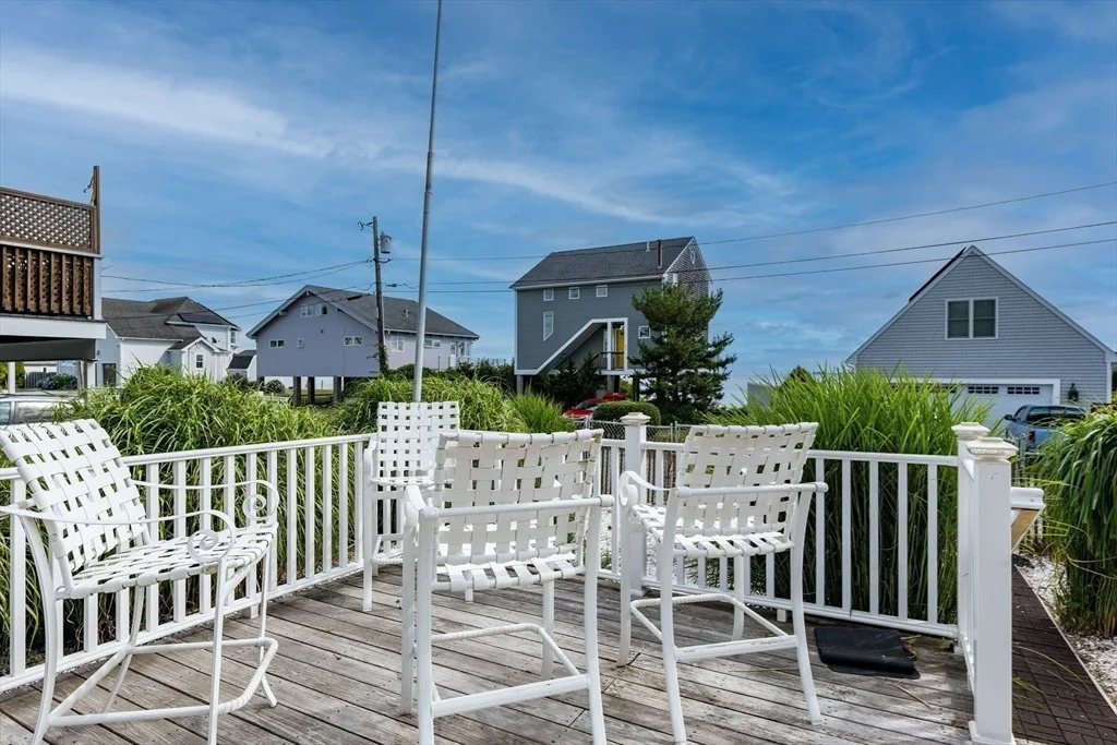 Photo of 54 Bayview Ave