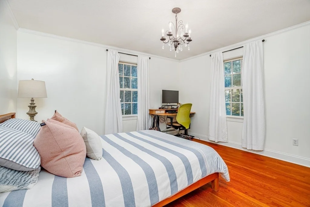 Photo of 238 Mill St Ext