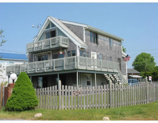 Photo of 5 Bayview Ave